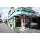 ファミリーマート吹田山手三丁目店：109m