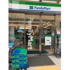 ファミリーマート阪急千里山駅前店：328m