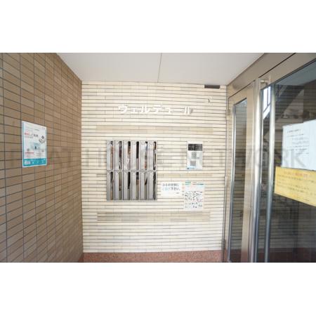 吹田市山手町マンション 外観写真2 エントランス