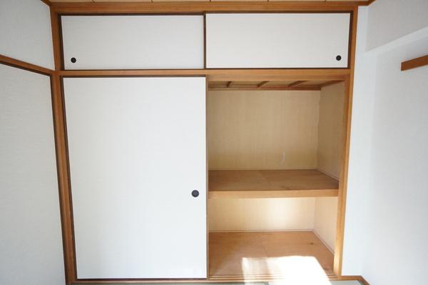 山田マンションビューテラス 収納