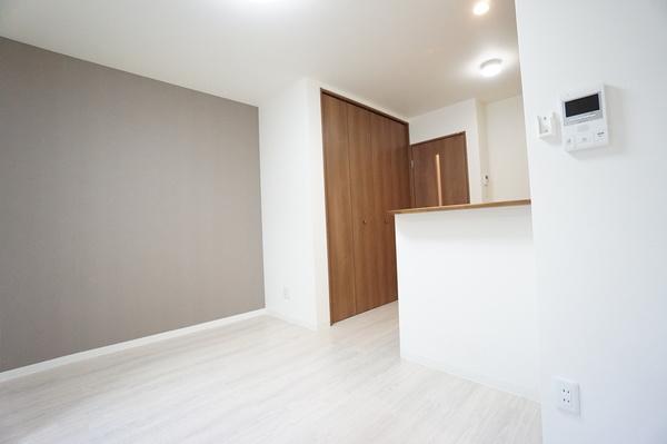 吹田市泉町アパート リビング