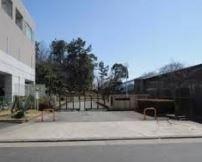 吹田市立竹見台中学校：674m