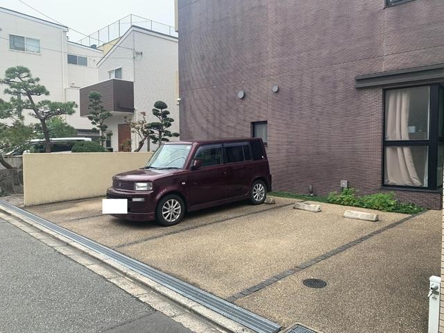 レジデンス高科（106） 駐車場