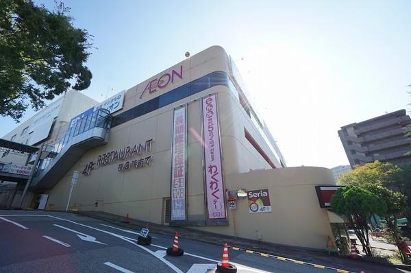 イオン南千里店：821m