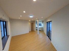 山田東1丁目　中古戸建 リビング