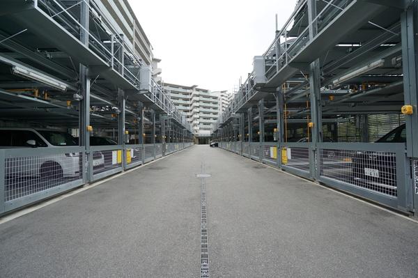 ザ・パークハウス南千里アリーナ　B棟 駐車場