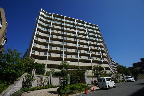 ジオ千里竹見台 外観
