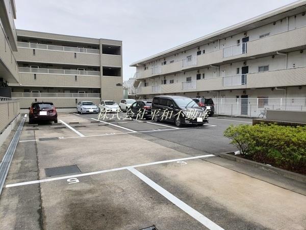 メゾン・アムール　弐番館（101） 駐車場