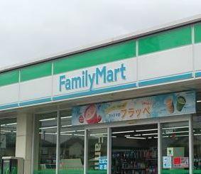 ファミリーマート宮前南野川店：342m