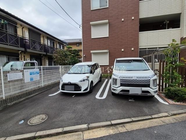 ビアンカ日吉Ⅱ（101） 駐車場