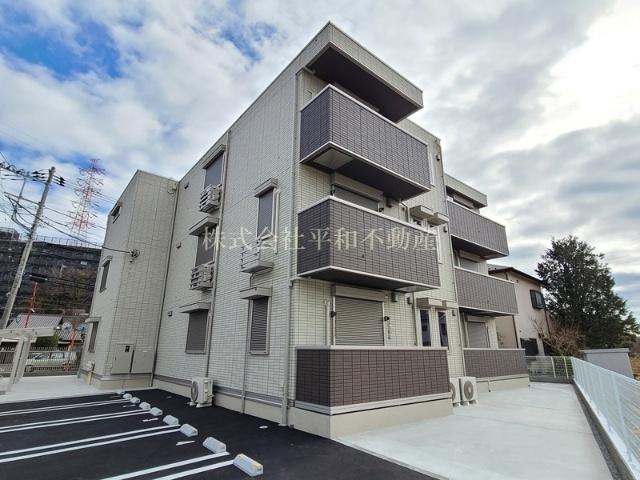 アベニール大倉山（303） 外観