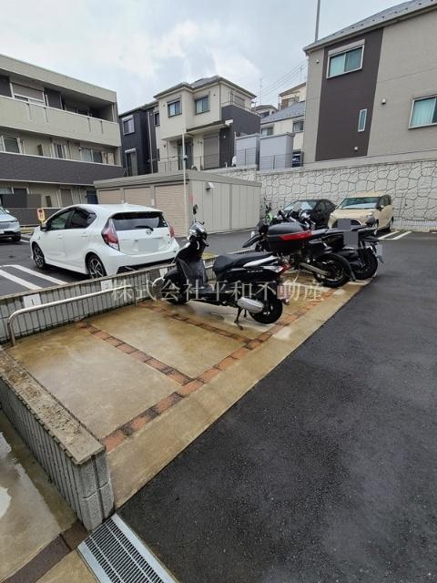 Regulus　C棟（202） 駐車場