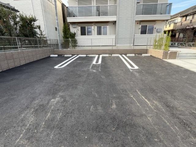 Hestia（303） 駐車場