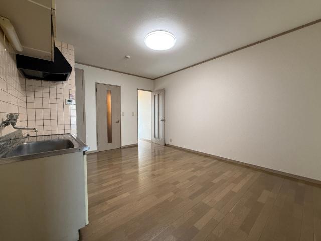 ラピス（102） 室内