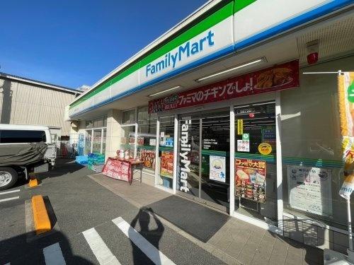 ファミリーマート大田多摩川二丁目店：300m