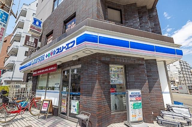 ローソン・スリーエフ大田蓮沼駅前店：150m