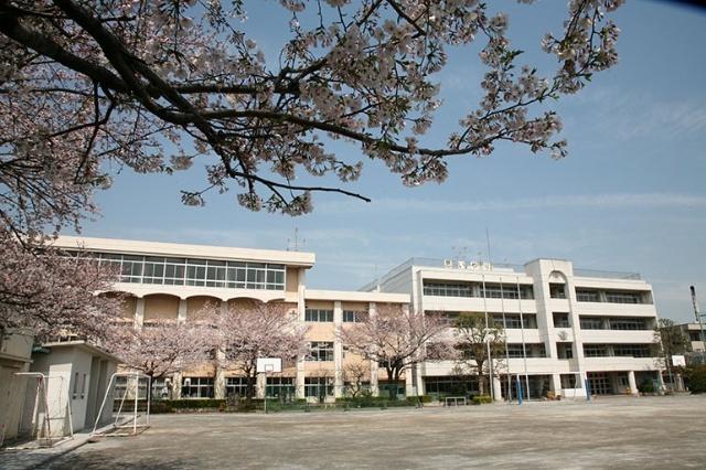 大田区立蒲田中学校：435m