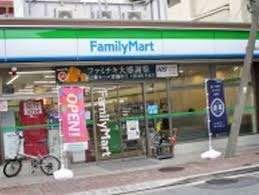ファミリーマート蓮沼駅西店：106m