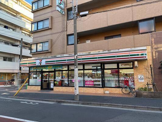 セブンイレブン大田区中央8丁目店：149m