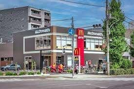 マクドナルド環八西蒲田店：60m