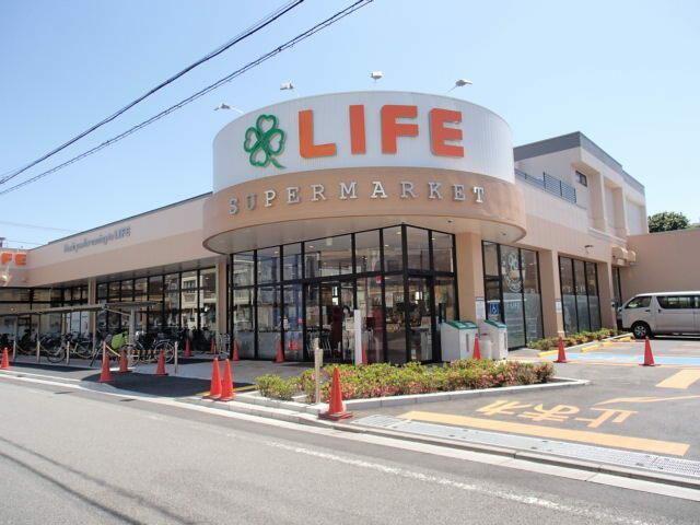 ライフ鵜の木店：377m