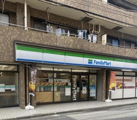 ファミリーマート西六郷一丁目店：86m