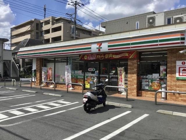 セブンイレブン大田区新蒲田3丁目店：227m