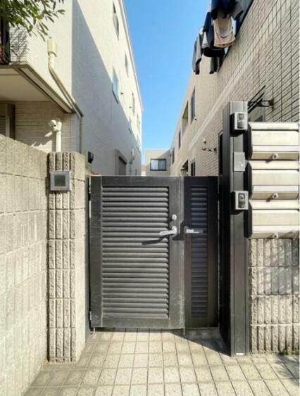 フォレスタ田園調布（202） エントランス