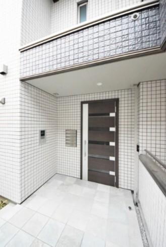 パストラーレ嶺町（101） エントランス