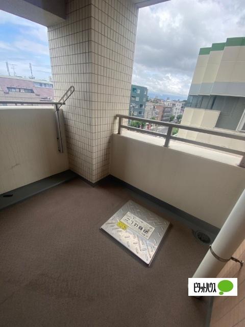ヴェルビュ大森山王（404） バルコニー