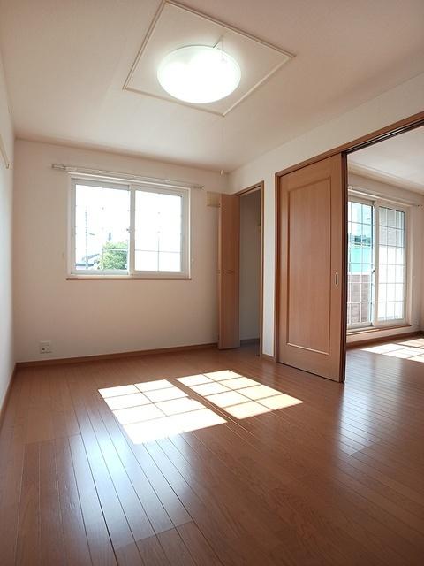 マーベラスコート壱番館（102） 室内
