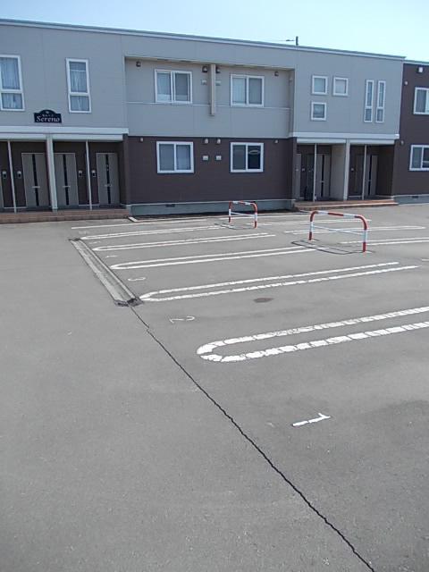 セレーノ（104） 駐車場