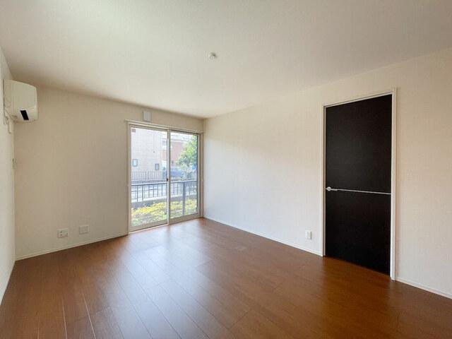 VIA MONTE NAPOLEONE(ｳﾞｨｱ ﾓﾝﾃ ﾅﾎﾟﾚｵｰﾈ)（101） 部屋画像