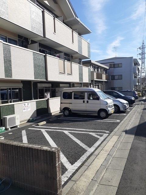 モダン・サニー・レジデンス（305） 駐車場