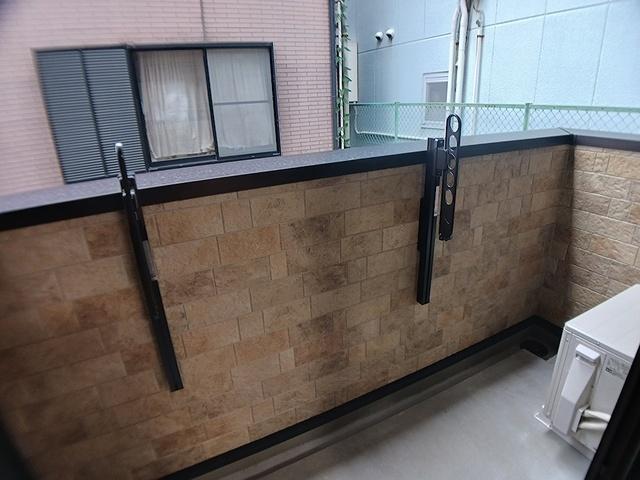 ヒカルサ東川口（106） バルコニー