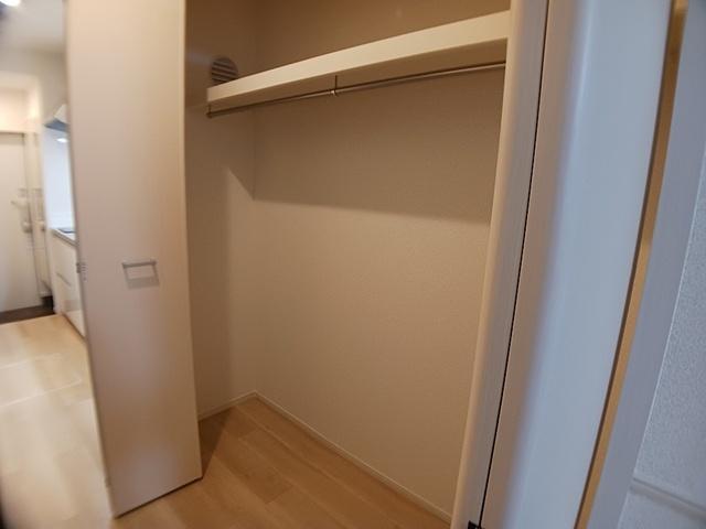 ヒカルサ東川口（102） 収納
