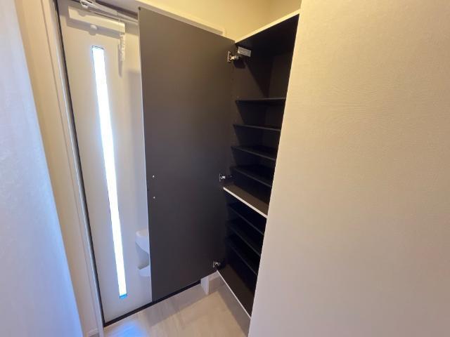 ココ・ジェルベラ 部屋画像