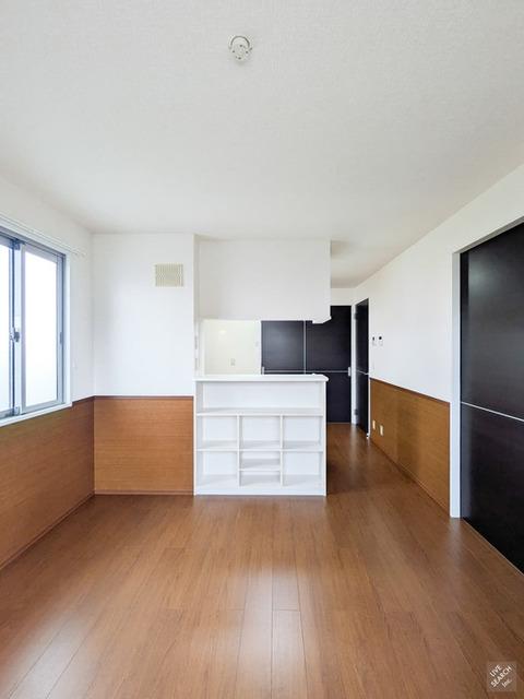 ＢＲＩＬＬＩＡＮＴ　ＦＬＡＴＳ（301） 部屋画像