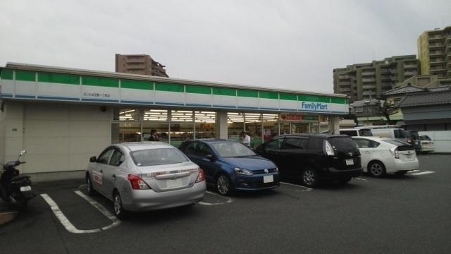 ファミリーマート 沼影1丁目店：800m