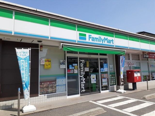 ファミリーマート川口元郷店：546m