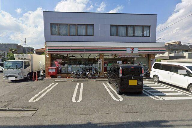 セブンイレブン　浦和常盤店：500m