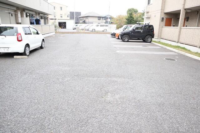 デュアリス川口　Ａ（303） 駐車場