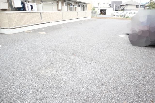 デュアリス川口　Ａ（303） 駐車場