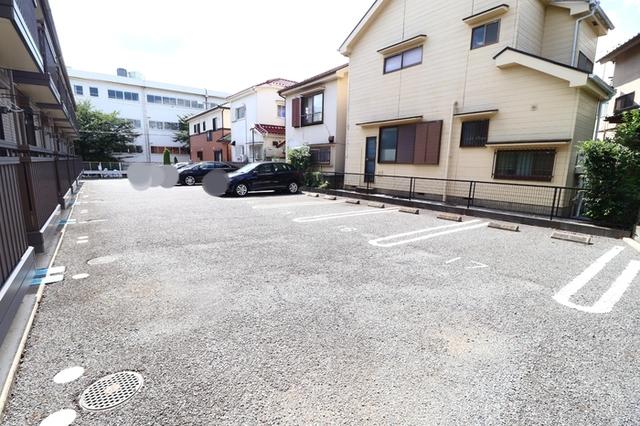 リビングタウン三橋（101） 駐車場