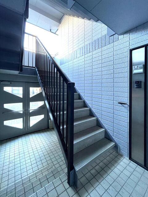 ヴァンベール神山　Ⅰ（303） エントランス