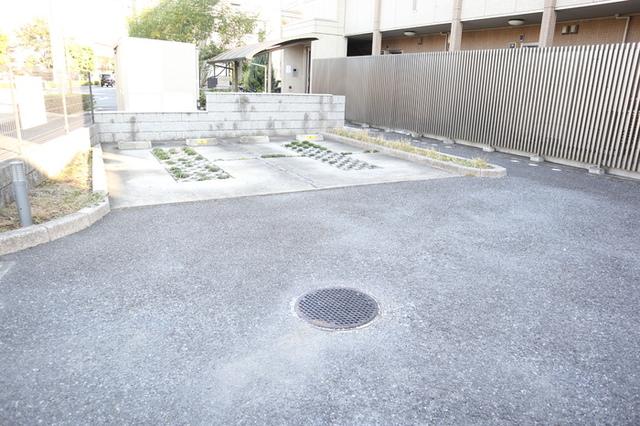 グリーンコーポ前川町（201） 駐車場