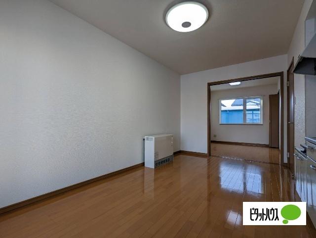 ロイヤルエステート（105） 部屋画像