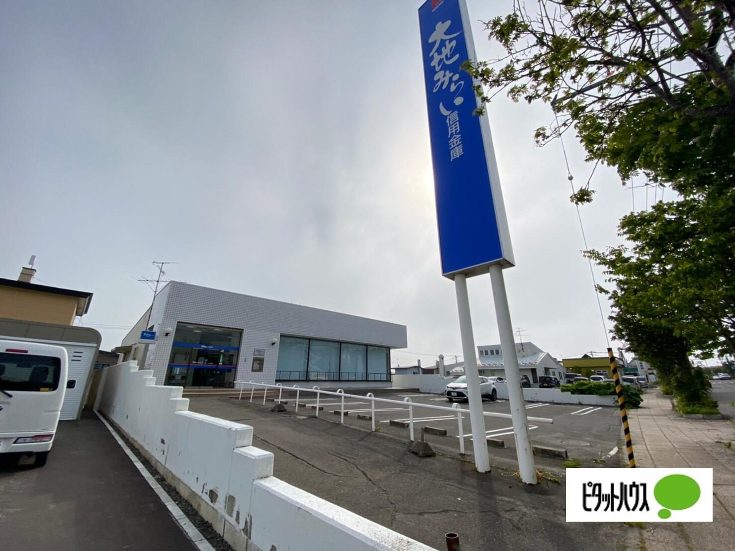 大地みらい信用金庫桜ヶ岡支店：394m