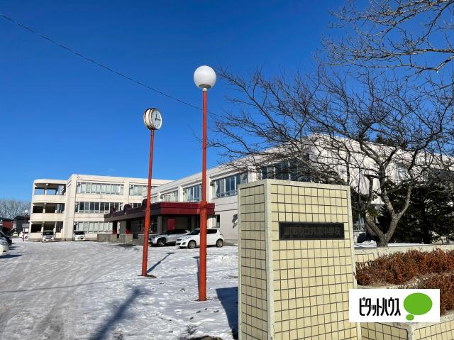 釧路市立共栄中学校：1378m