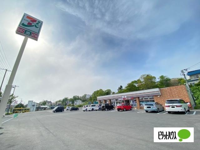 セブンイレブン釧路興津2丁目店：351m